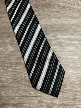 Donald Trump Men's Black, white & Silver Striped silk tie